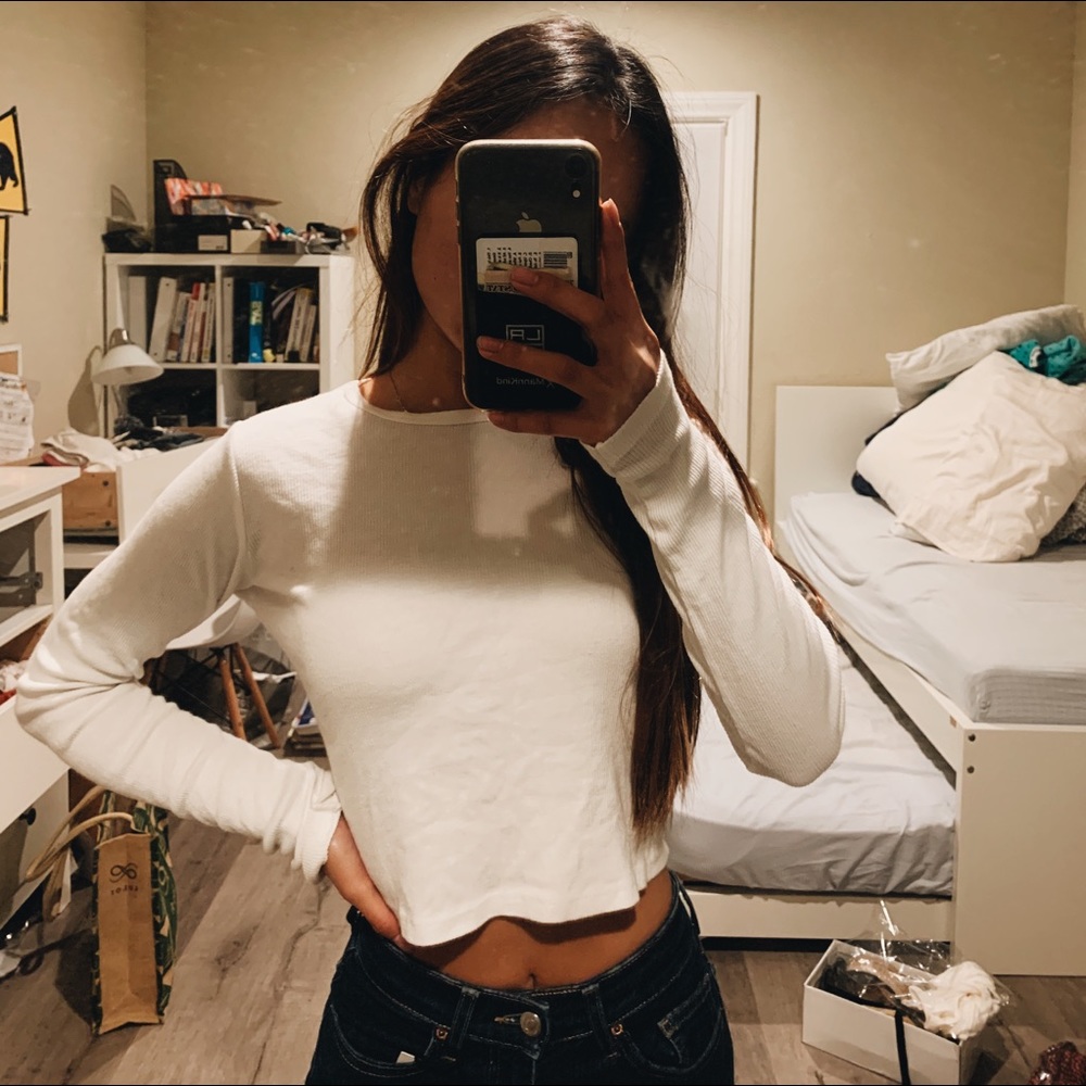 Brandy Melville crop long sleeve